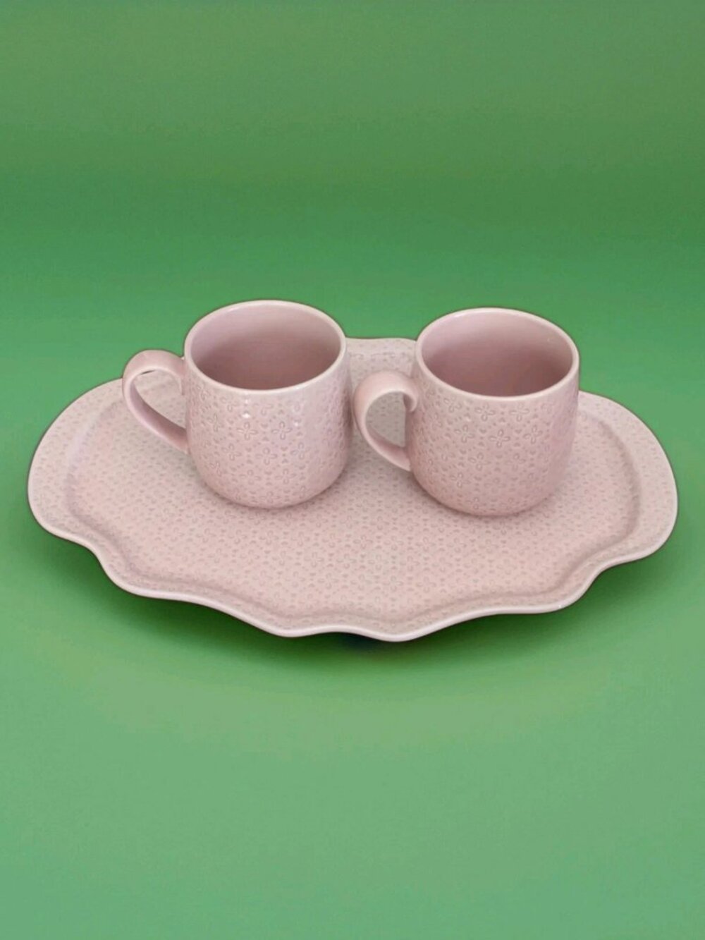 Set Of 2 Jillian Harris Mugs And Serving Tray In Pink - Picture 2 of 5